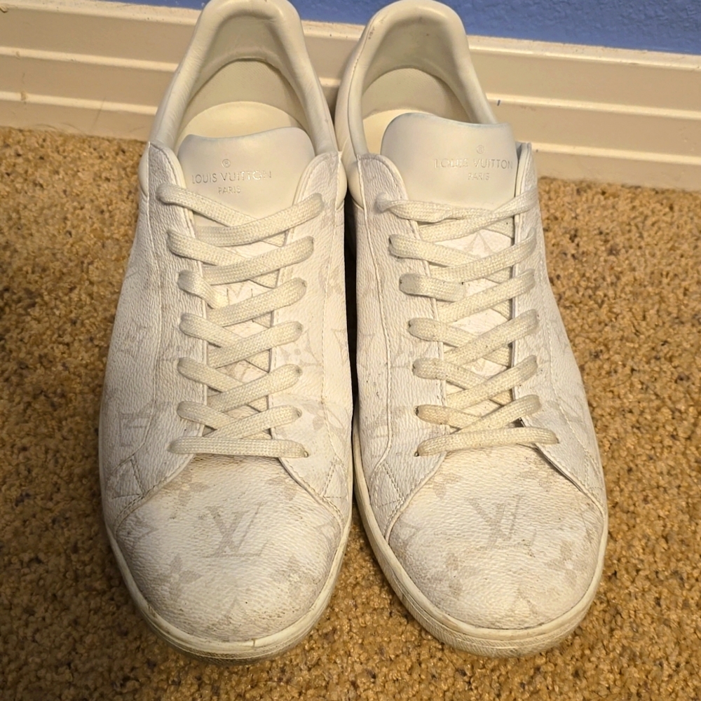 louis-vuitton LUXEMBOURG SNEAKER White with gray monogram US 11